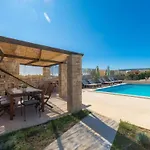 Debora With Private Pool And Backyard, Pet Friendly Σπίτι διακοπών *