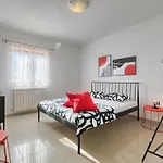 Σπίτι διακοπών Debora With Private Pool And Backyard, Pet Friendly *