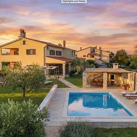 Debora With Private Pool And Backyard, Pet Friendly Vakantiehuis Vodnjan