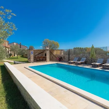بيت للعطل Debora With Private Pool And Backyard, Pet Friendly فودنيان