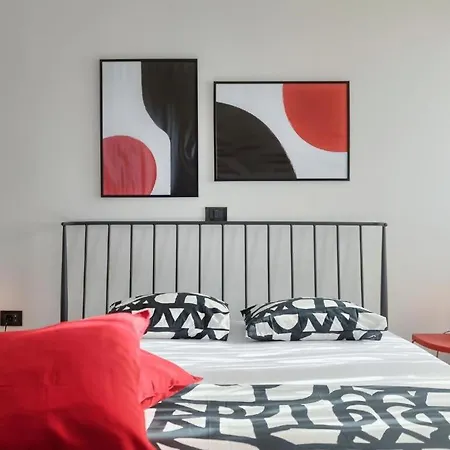 Dom wakacyjny Debora With Private Pool And Backyard, Pet Friendly *