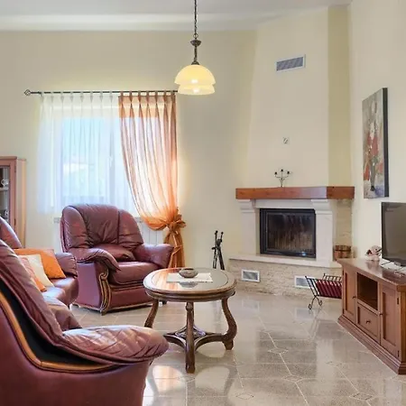 Vakantiehuis Debora With Private Pool And Backyard, Pet Friendly *