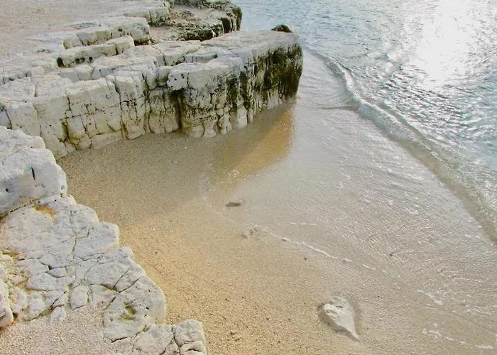 Debora With Private Pool And Backyard, Pet Friendly Vodnjan