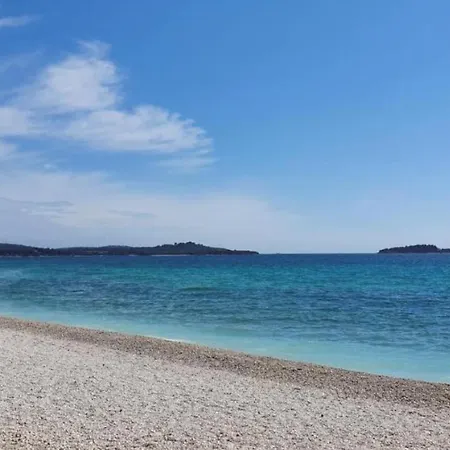 Debora With Private Pool And Backyard, Pet Friendly * Vodnjan