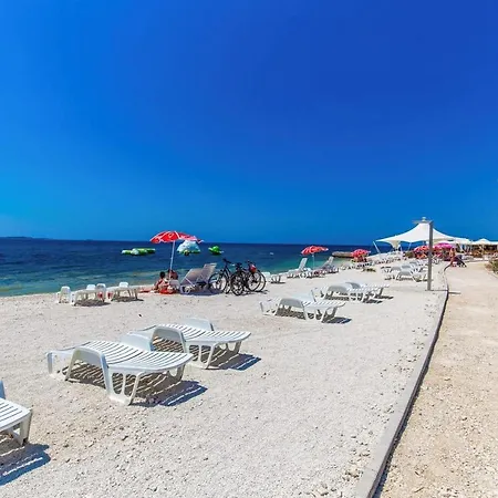 Debora With Private Pool And Backyard, Pet Friendly * Vodnjan